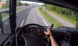 开车的视频,驾驶技巧与安全驾驶瞬间回顾